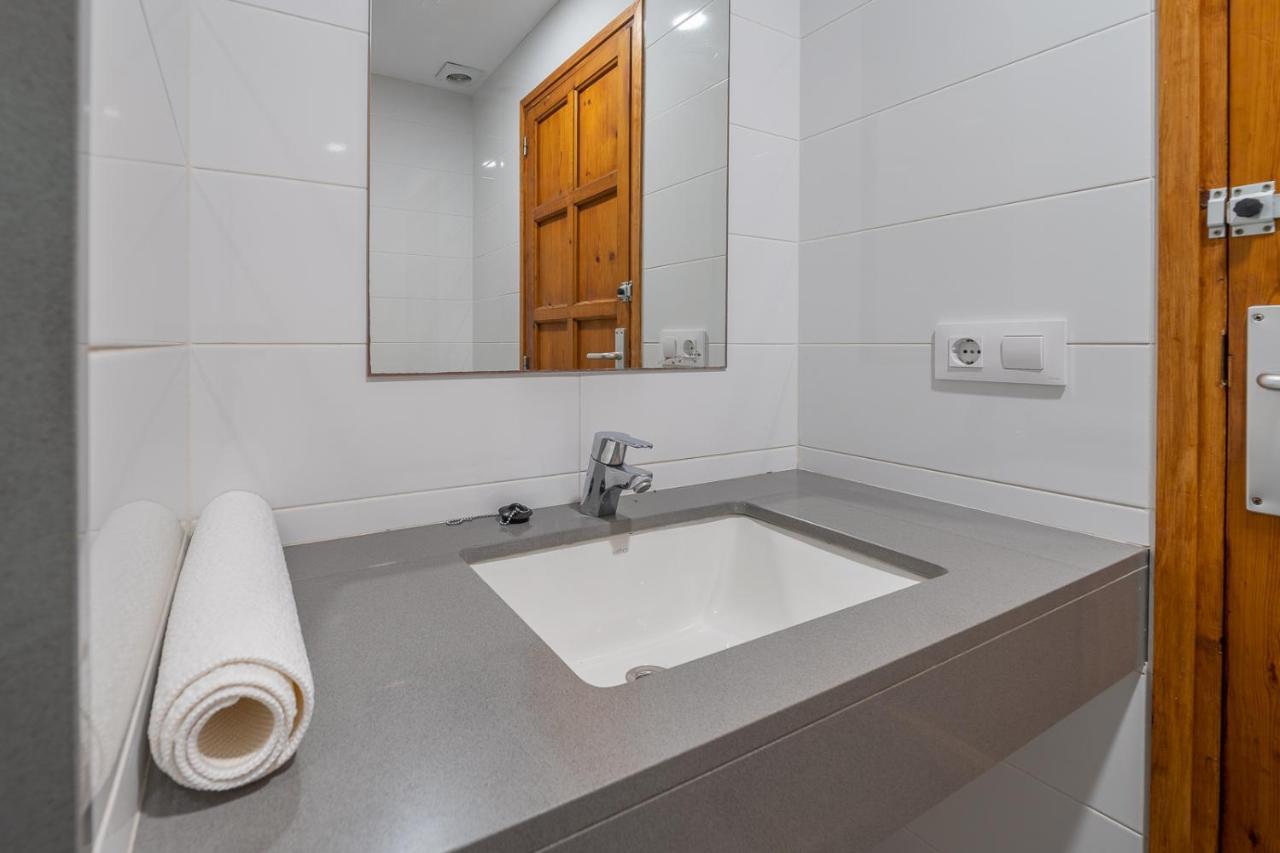 Apartamentos Costamar 滨海略雷特 外观 照片